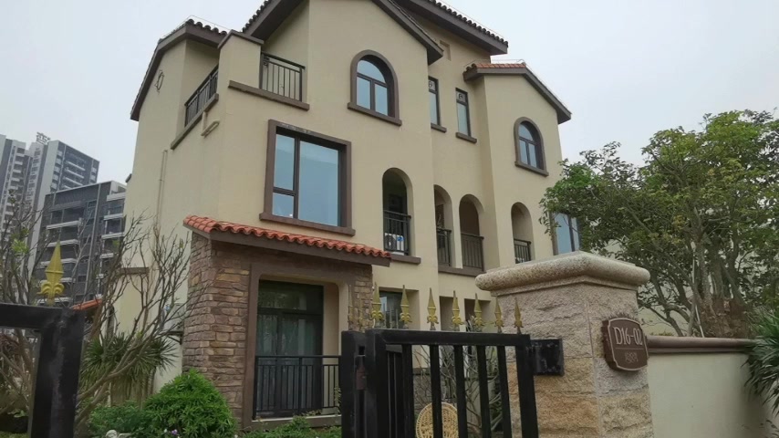 旅游度假养生社区,海南临高二环路商业区富力悦海湾别墅二手房四室